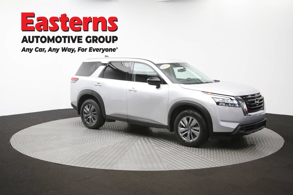 Used 2023 Nissan Pathfinder S AWD/4WD image 48
