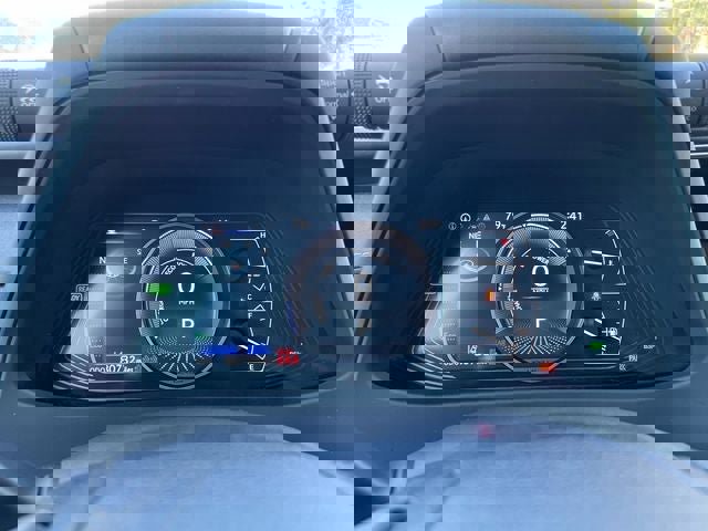 Used 2024 Lexus UX 250h F Sport image 13