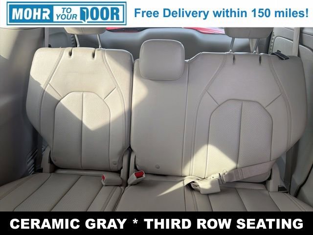Used 2021 Chrysler Pacifica Touring-L image 29