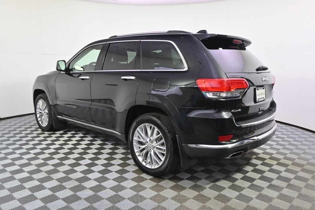 Used 2017 Jeep Grand Cherokee Summit AWD/4WD image 3