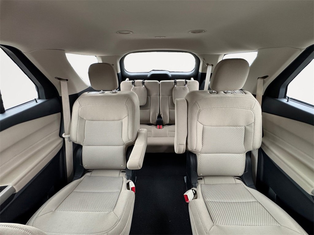 Used 2022 Ford Explorer XLT image 13