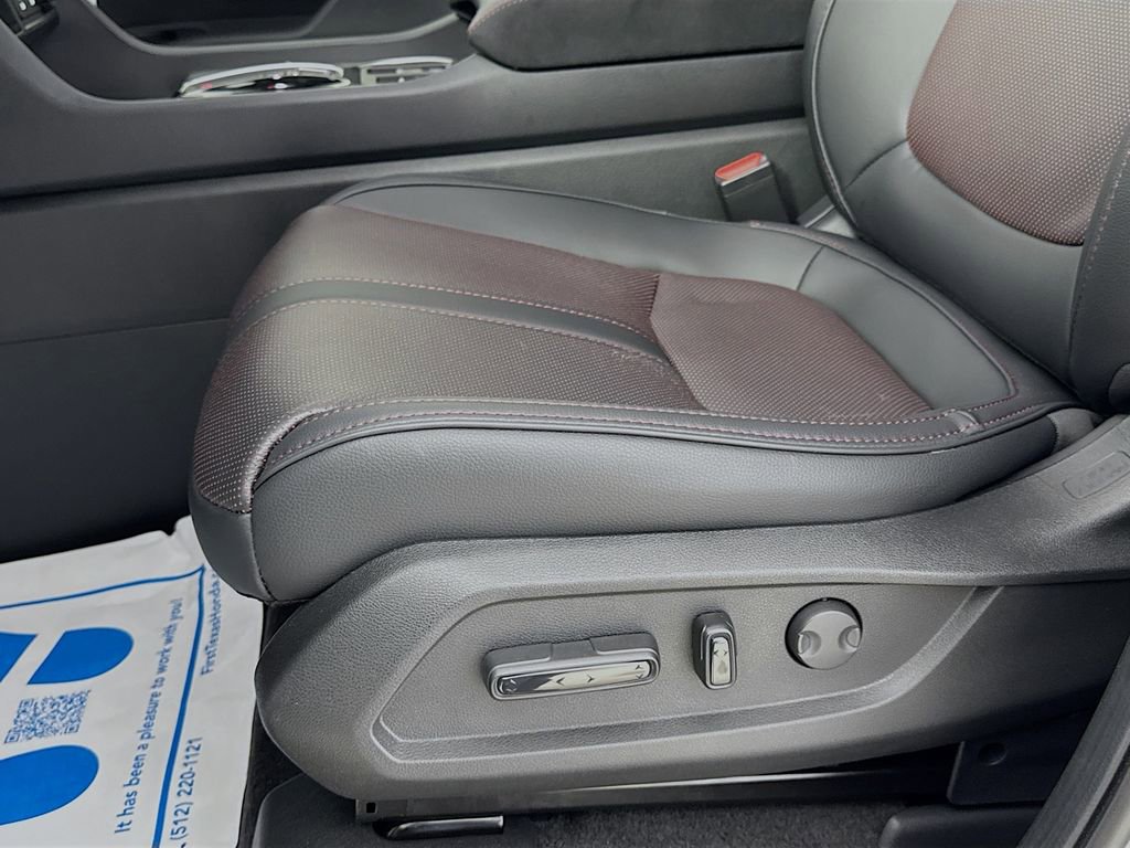 New 2026 Honda Pilot Black Edition image 24