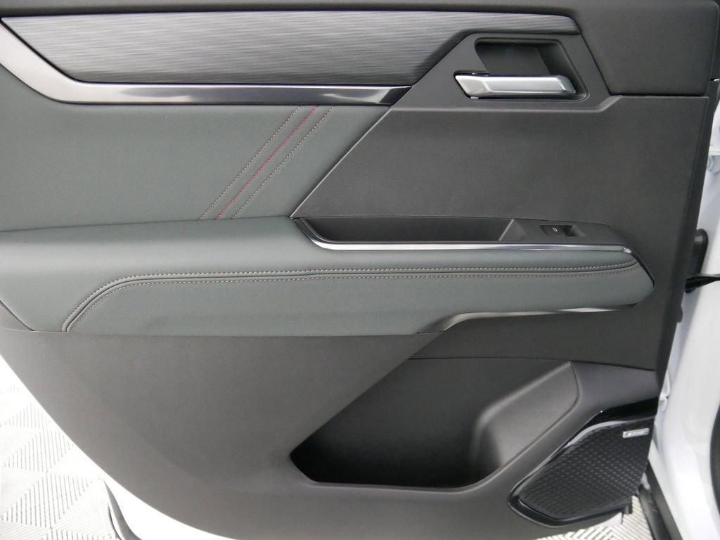 New 2026 GMC Acadia AT4 w/ Luxury Package image 16