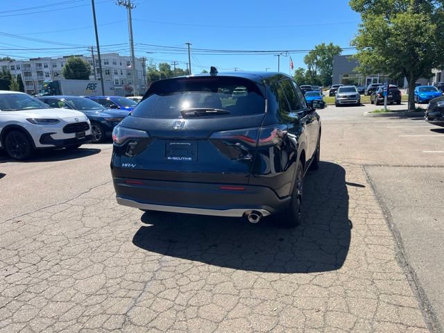 Used 2025 Honda HR-V Sport image 14