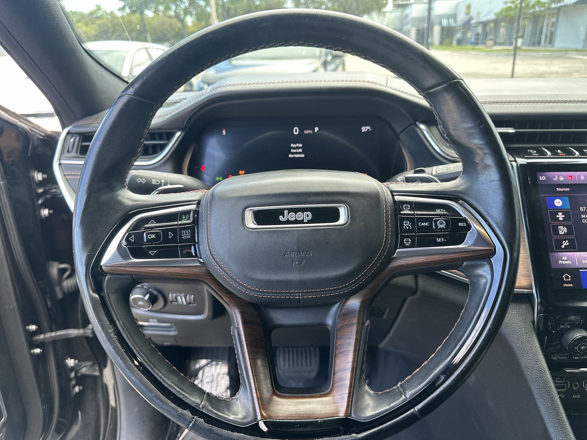 Used 2021 Jeep Grand Cherokee L Summit w/ Advanced Protech Group IV AWD/4WD image 11