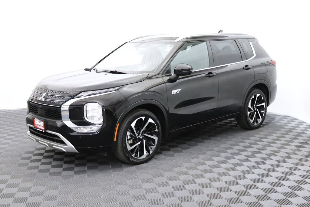 Used 2023 Mitsubishi Outlander SEL AWD/4WD image 3