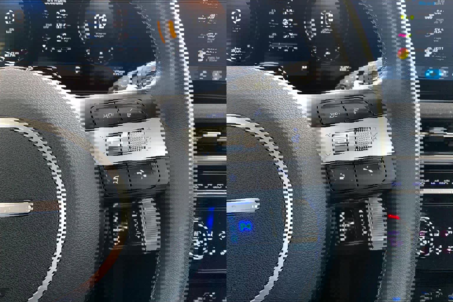 Used 2025 Hyundai Tucson Limited FWD image 25