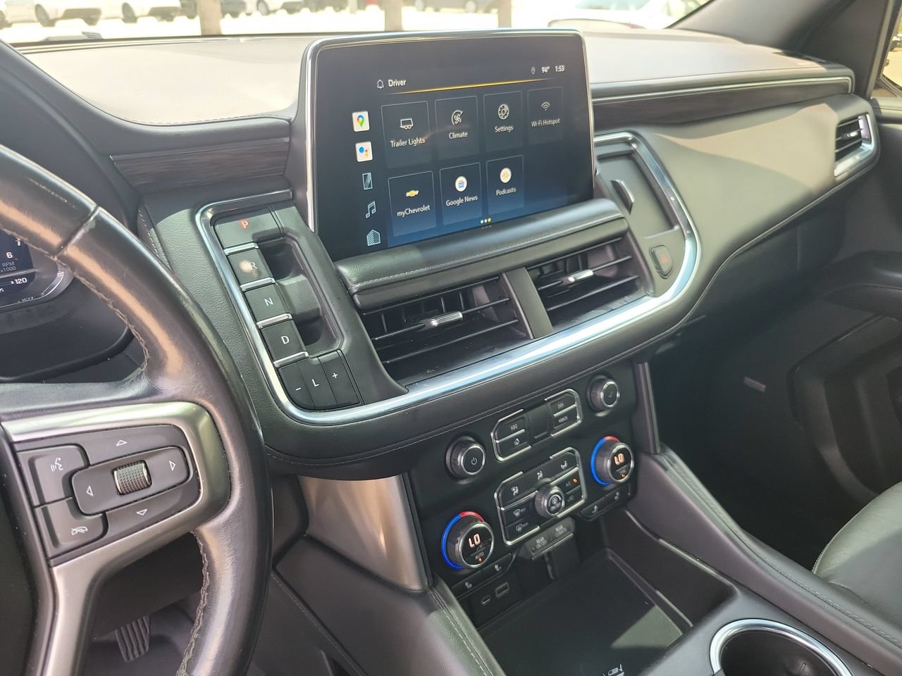 Used 2022 Chevrolet Suburban LT AWD/4WD image 24