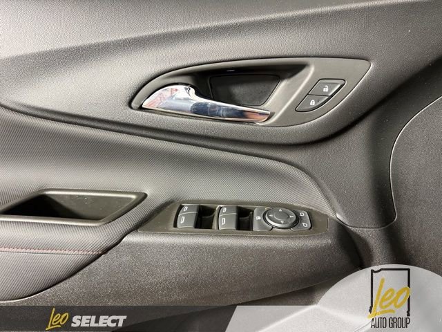 Used 2023 Chevrolet Equinox RS FWD image 28