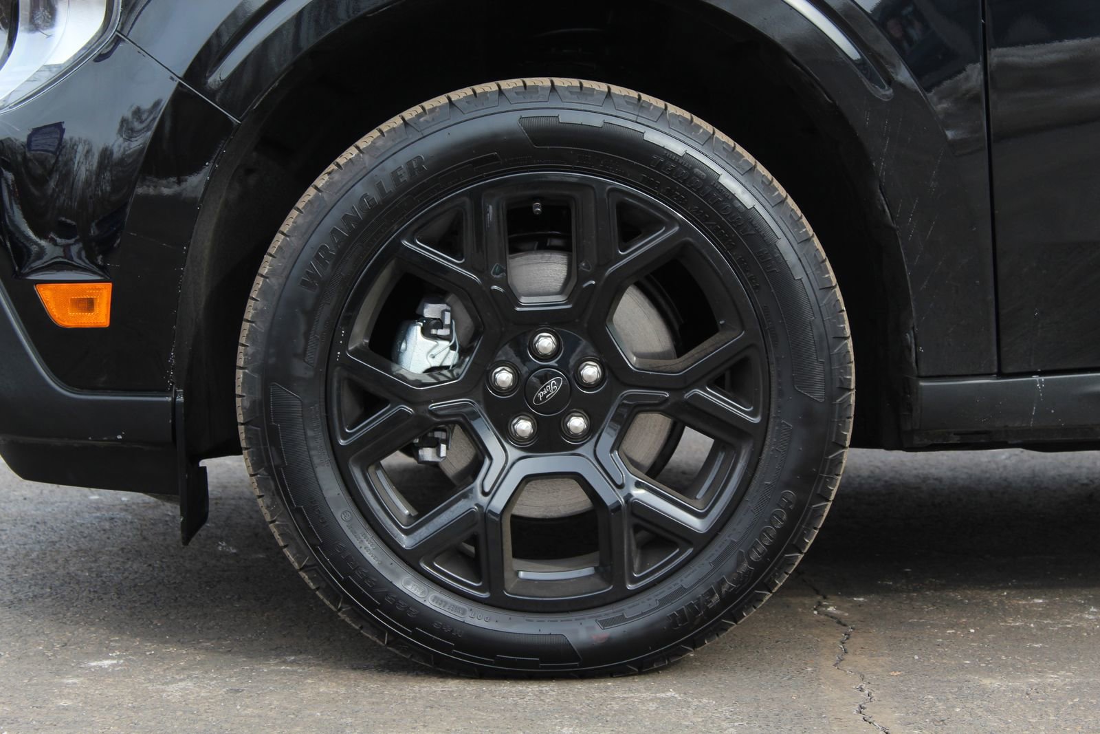 New 2025 Ford Maverick XLT w/ Black Appearance Package image 25