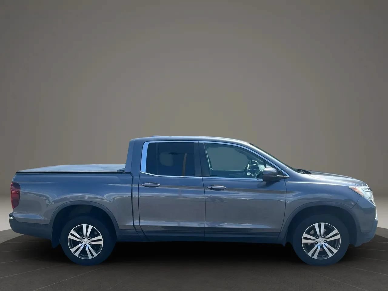 Used 2017 Honda Ridgeline RTS image 7