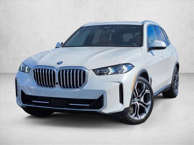 New 2026 BMW X5 xDrive50e w/ Premium Package