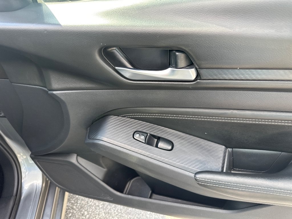 Used 2019 Nissan Altima 2.5 S FWD image 22