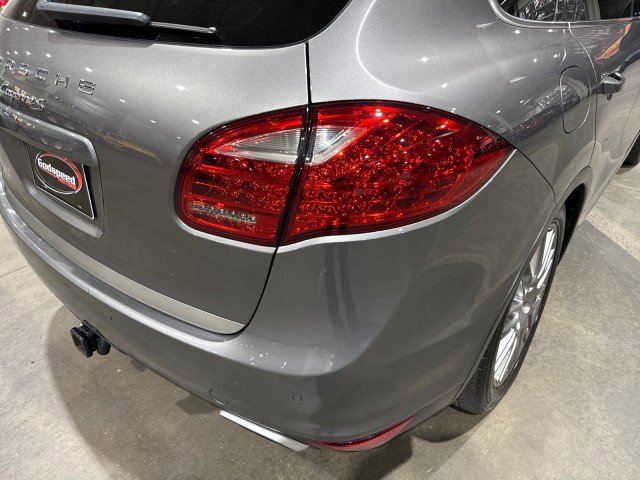 Used 2012 Porsche Cayenne S w/ Premium Pkg Plus image 46