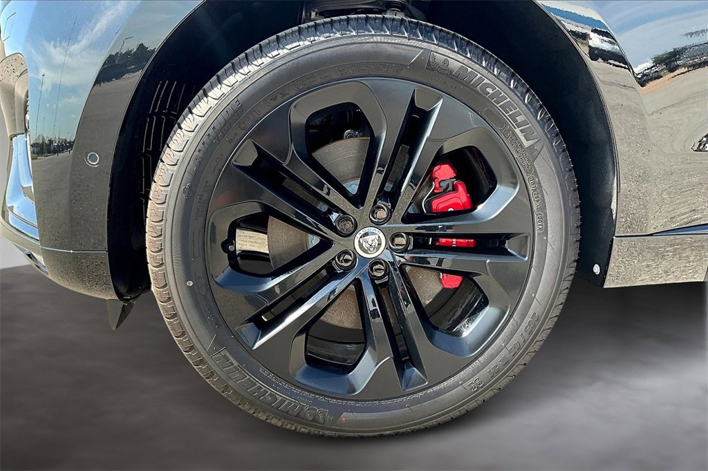 New 2026 Jaguar F-PACE R-Dynamic S image 12