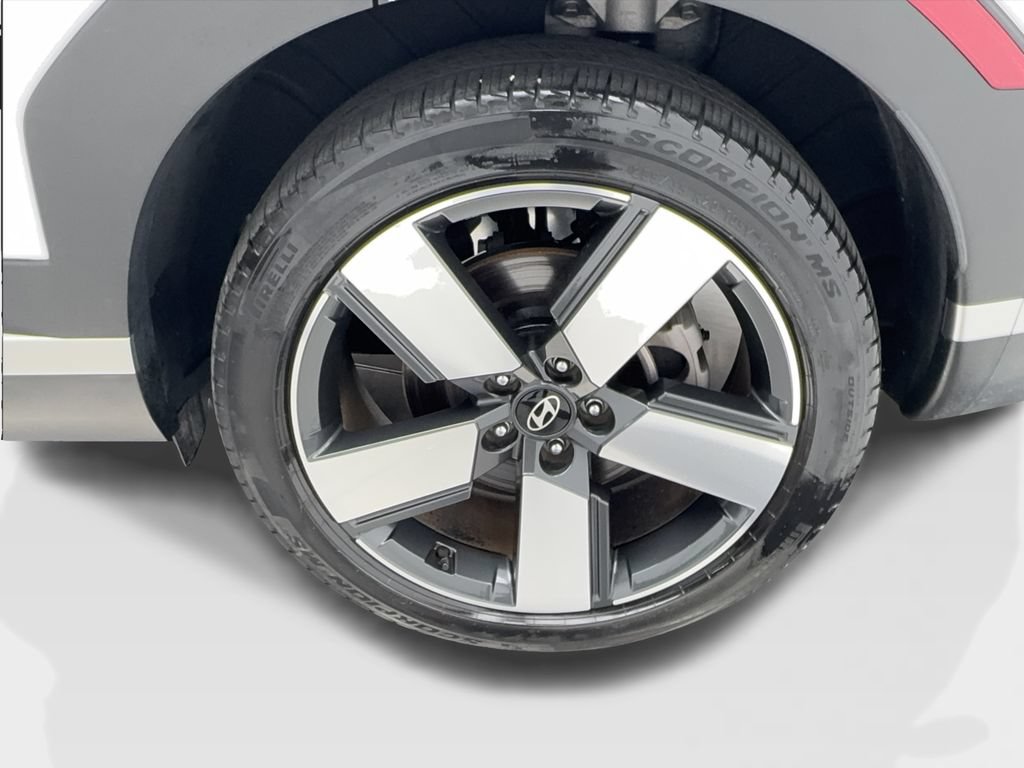Used 2024 Hyundai Santa Fe Limited AWD/4WD image 13