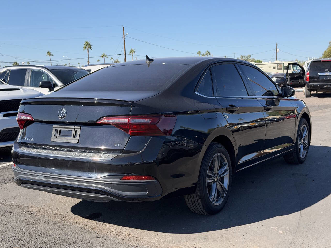 Used 2023 Volkswagen Jetta SE image 11