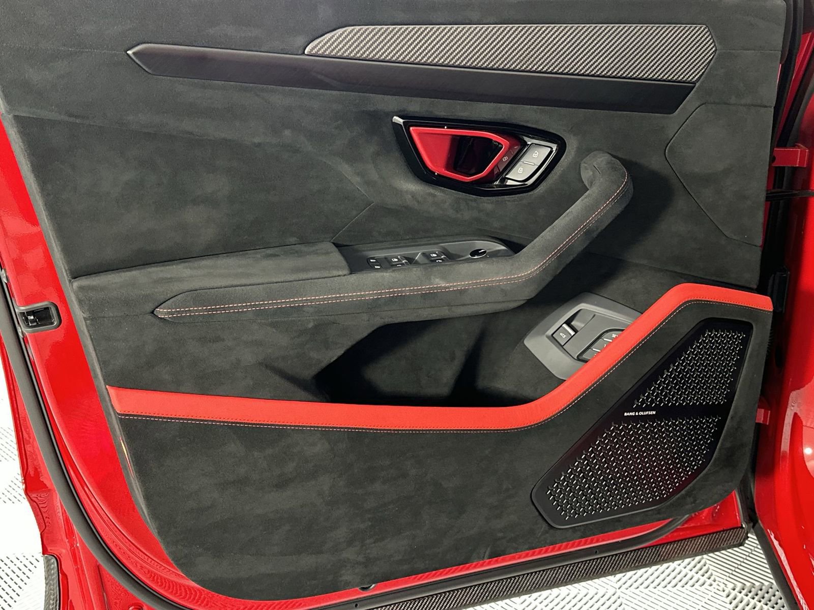 Used 2023 Lamborghini Urus Performante image 29