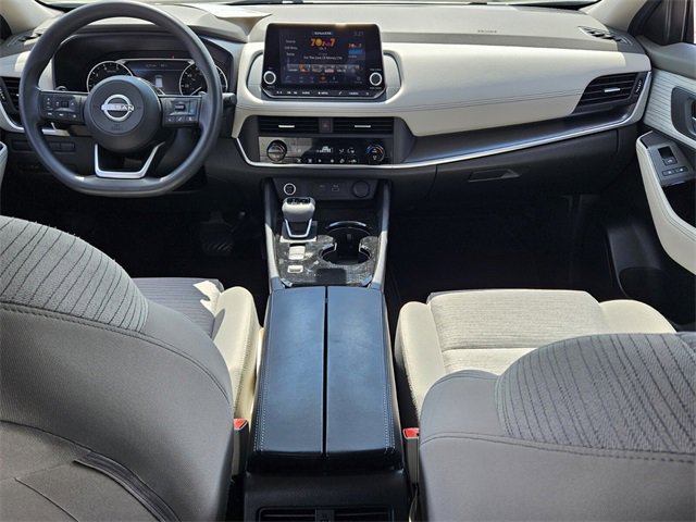 Used 2023 Nissan Rogue SV image 8