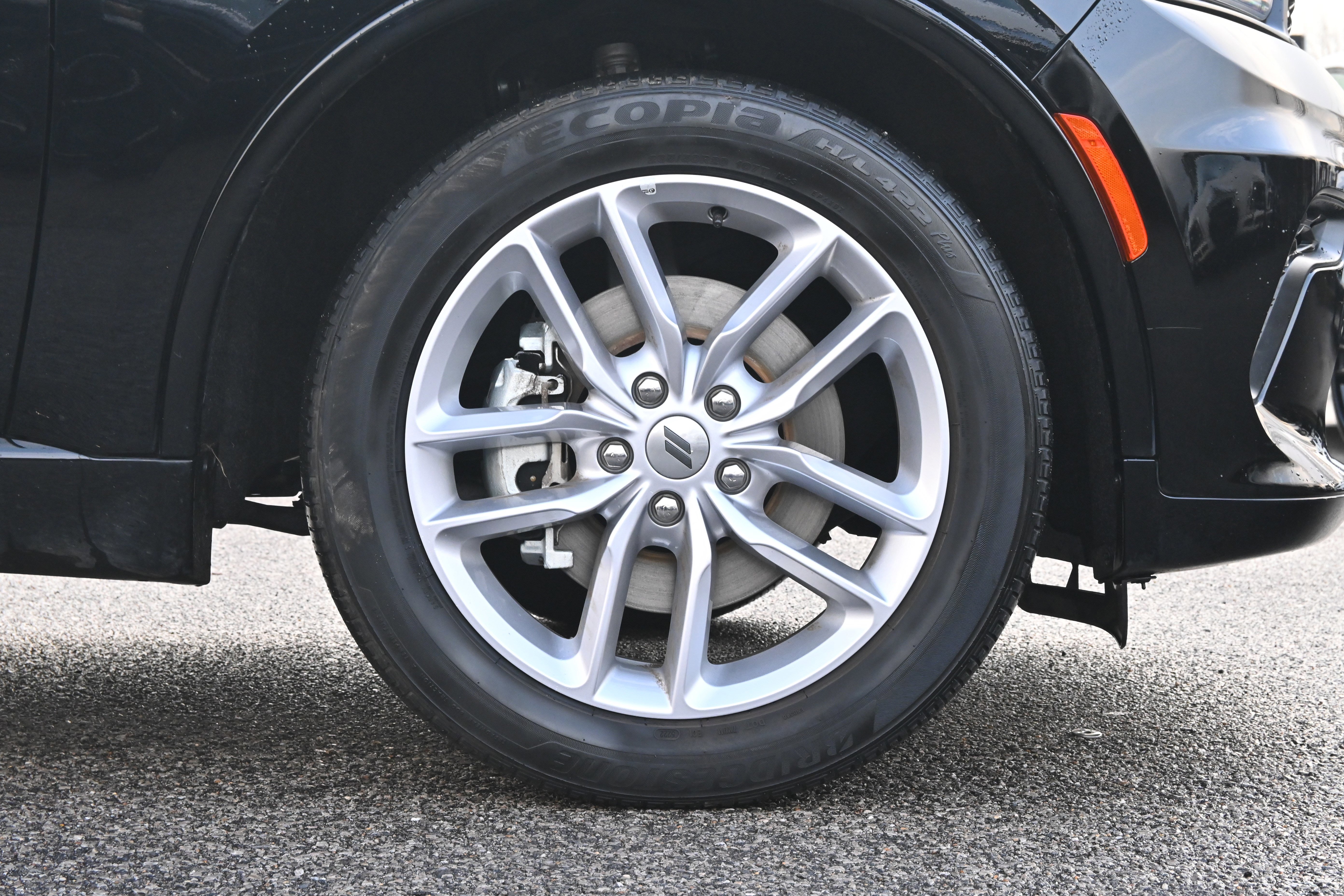 Used 2023 Dodge Durango GT image 23