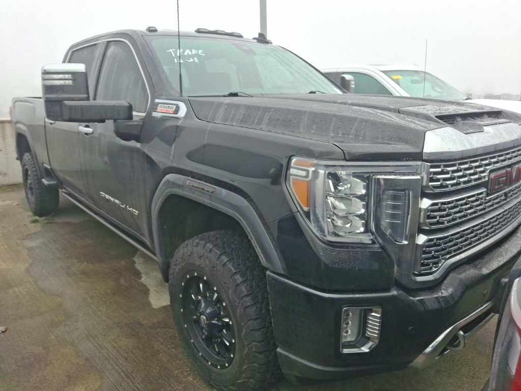 Used 2021 GMC Sierra 3500 Denali w/ Denali Black Diamond Edition image 2
