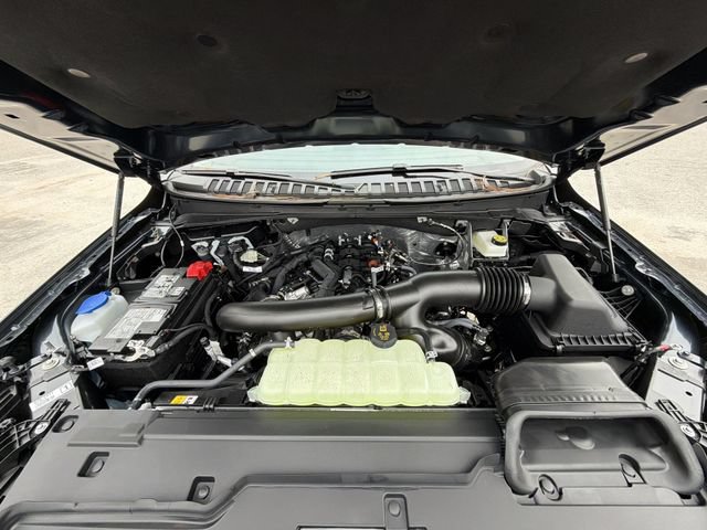 New 2025 Lincoln Navigator Reserve AWD/4WD image 28