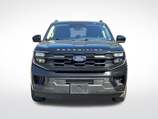 Used 2025 Ford Expedition Max Active AWD/4WD image 10