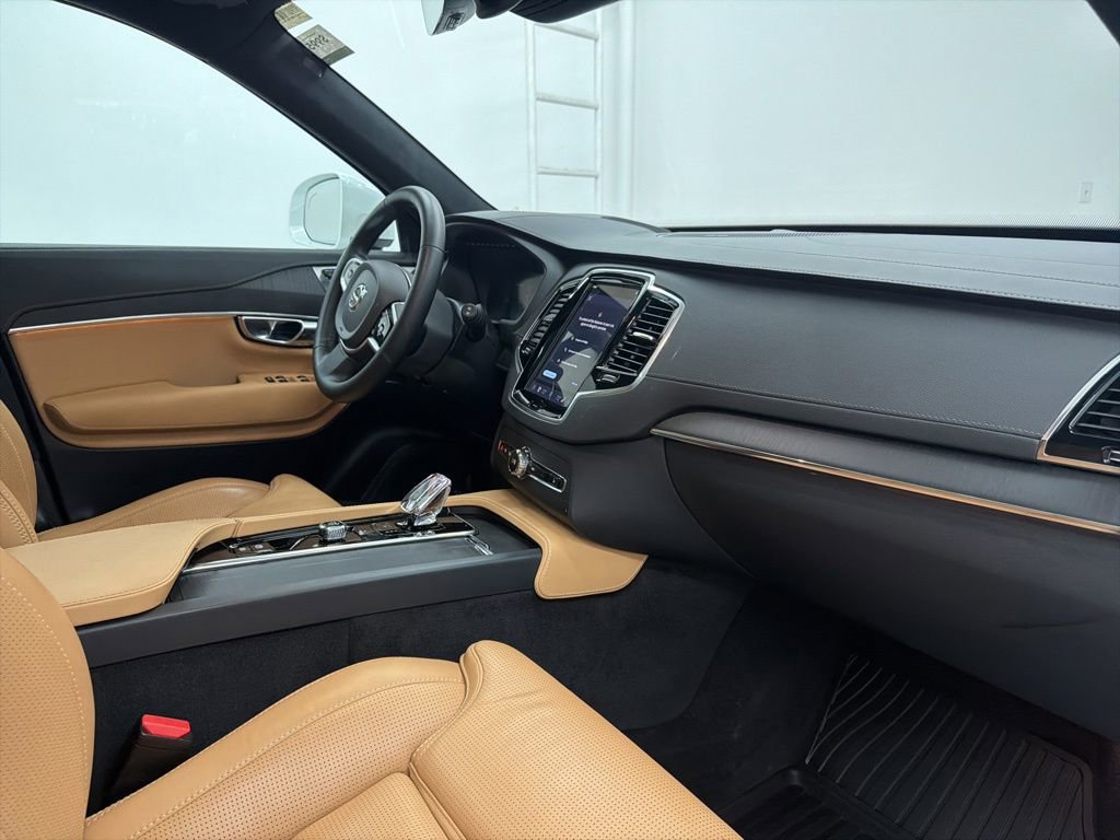 Used 2023 Volvo XC90 T8 Ultimate w/ Lounge Package AWD/4WD image 30
