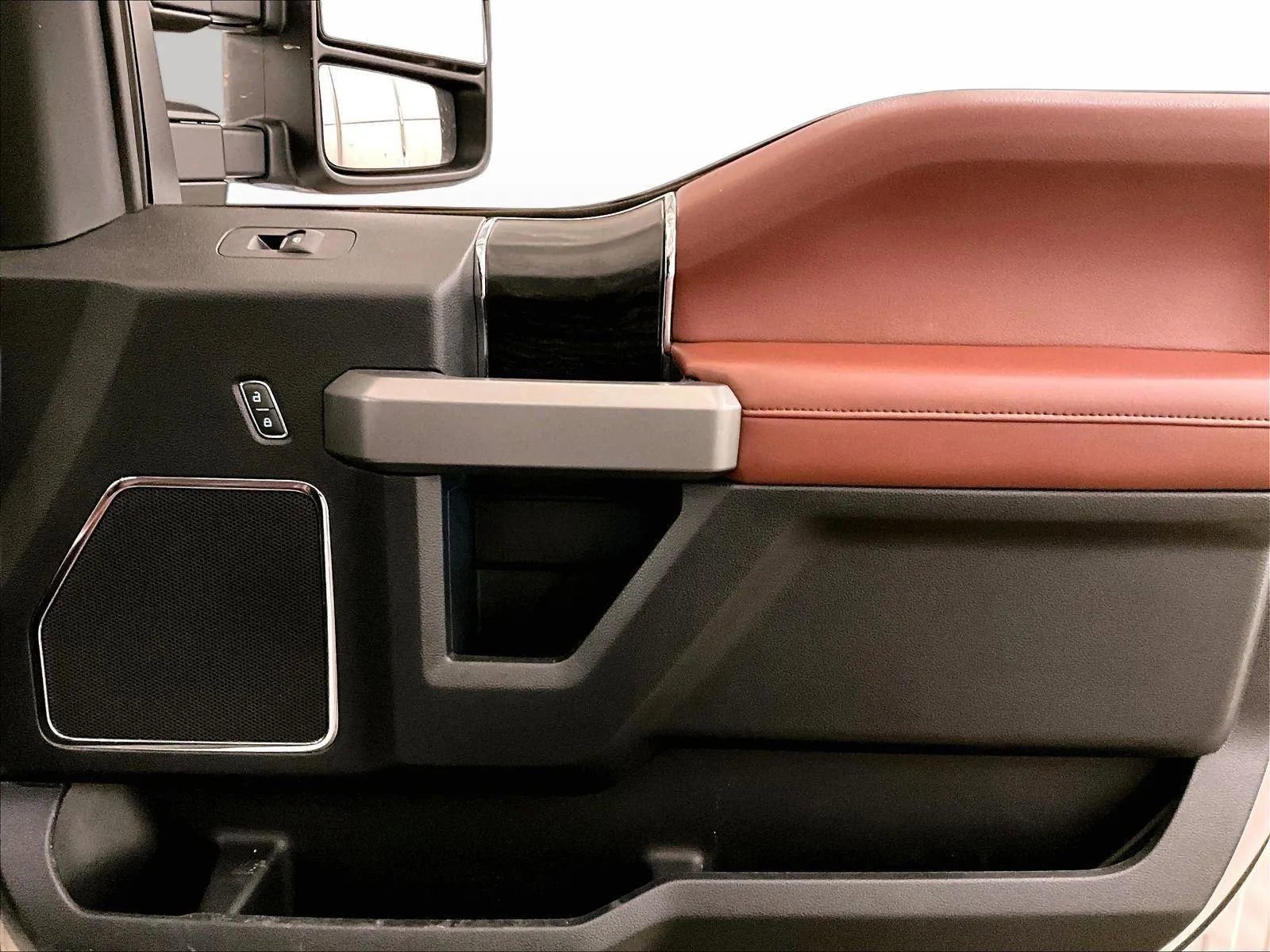 Used 2019 Ford F350 Platinum w/ Platinum Ultimate Package image 24