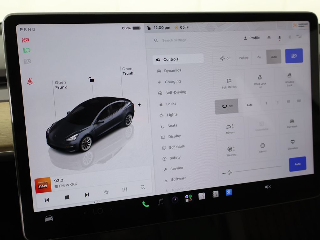 Used 2023 Tesla Model 3 Standard Range RWD image 46