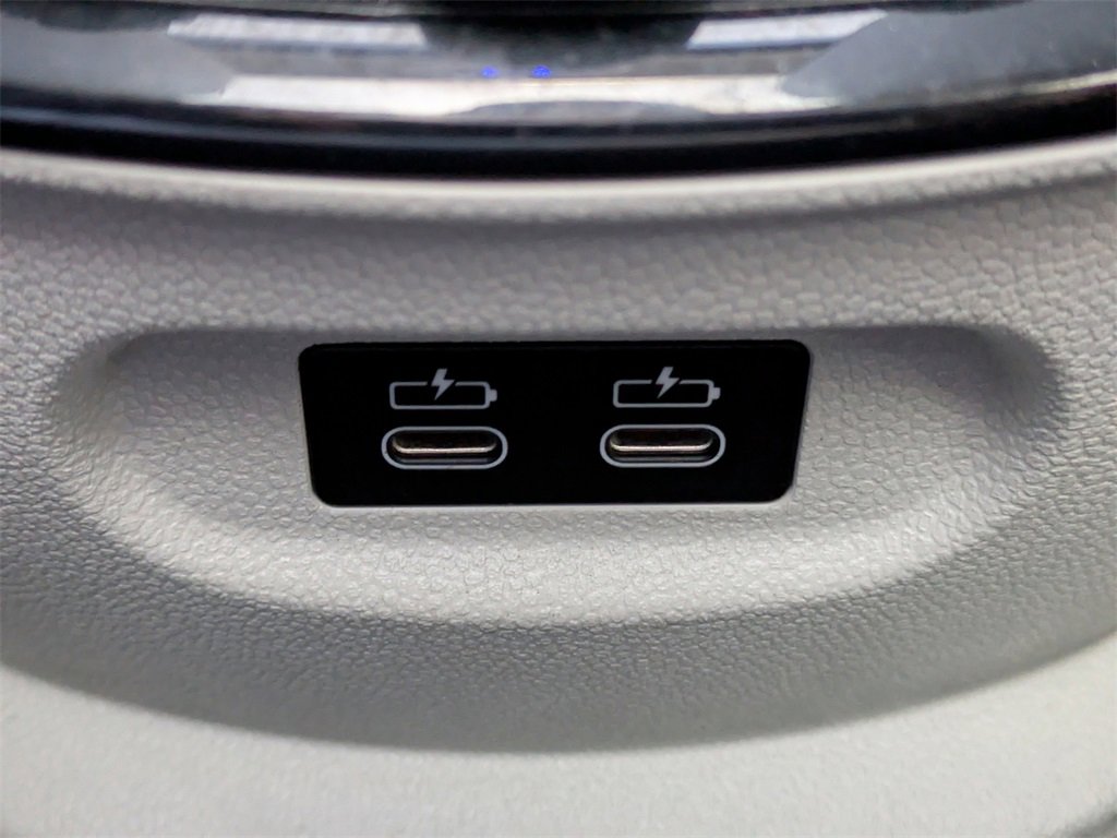 Used 2024 MINI Cooper Clubman S image 16