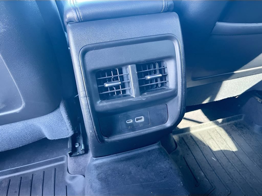 Used 2022 Cadillac XT4 Premium Luxury w/ Safety Alert Package FWD image 23