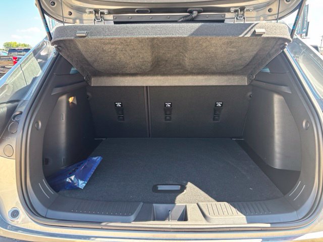 New 2026 Chevrolet Trax RS w/ Sunroof Package FWD image 10