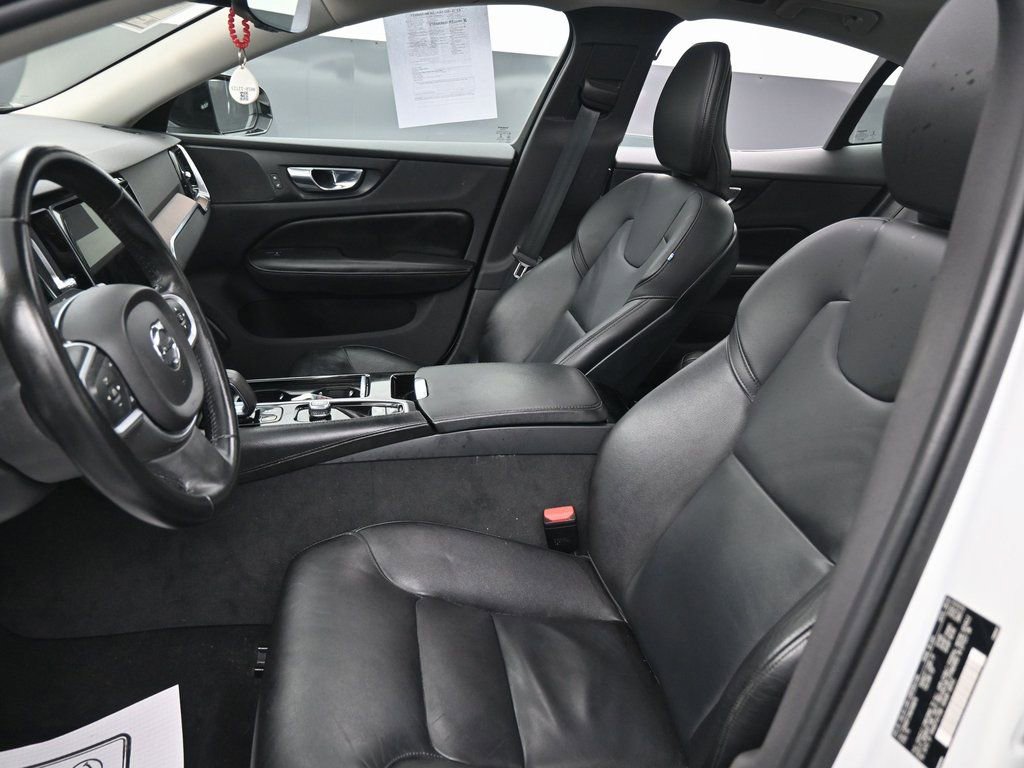 Used 2022 Volvo S60 T8 Inscription image 24
