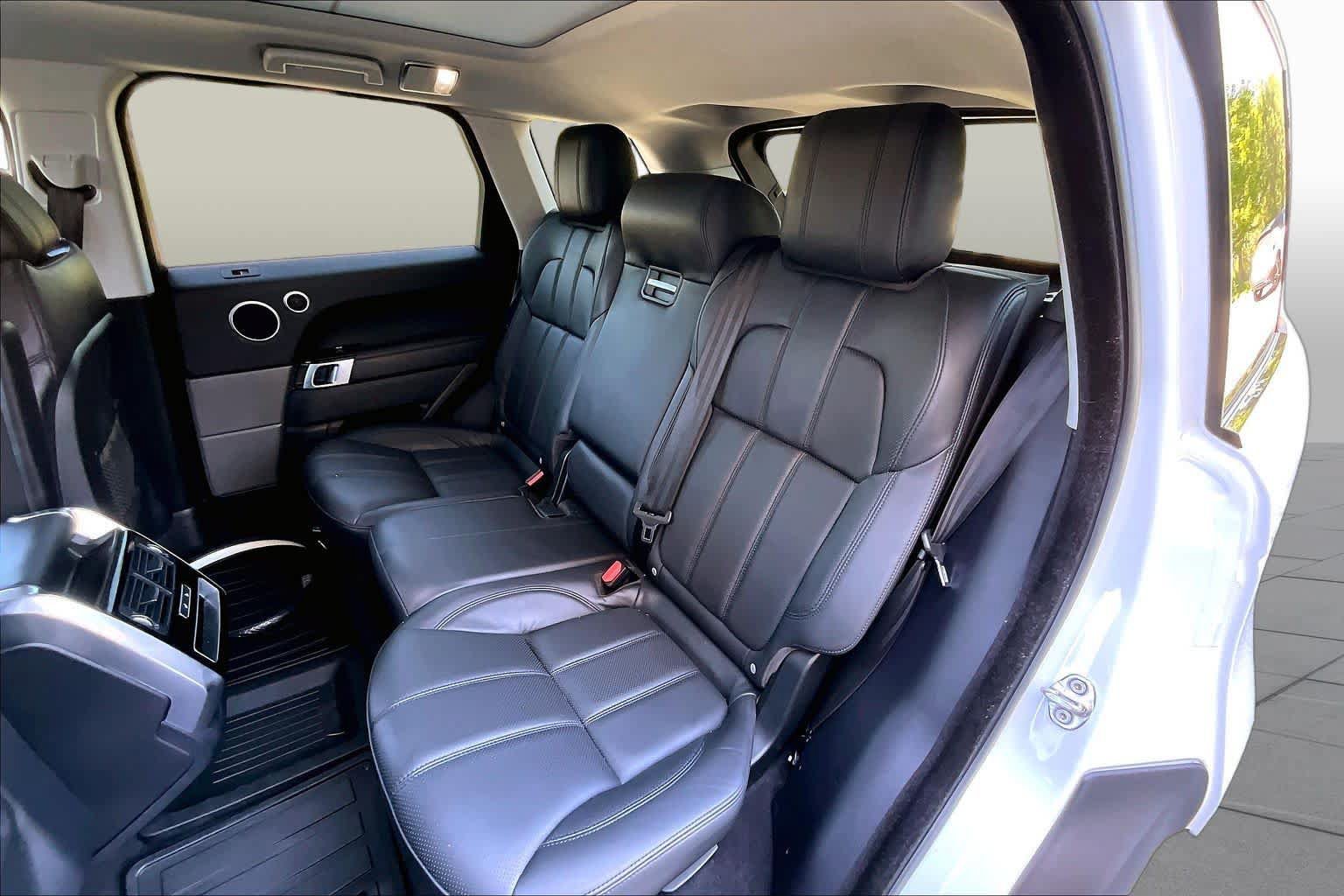 Used 2017 Land Rover Range Rover Sport HSE AWD/4WD image 21