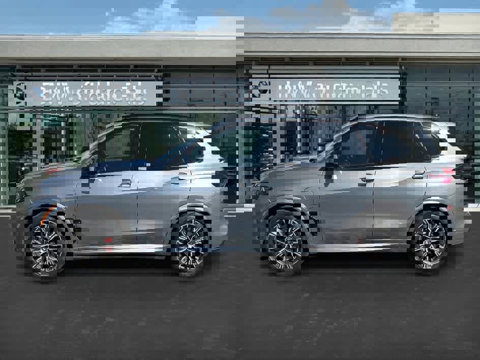 Used 2024 BMW X5 xDrive50e w/ M Sport Package image 6