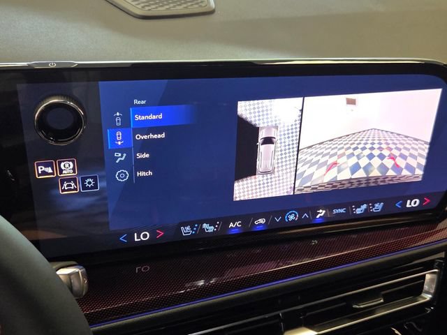 New 2027 Chevrolet Traverse RS w/ LPO, Floor Liner Package FWD image 21