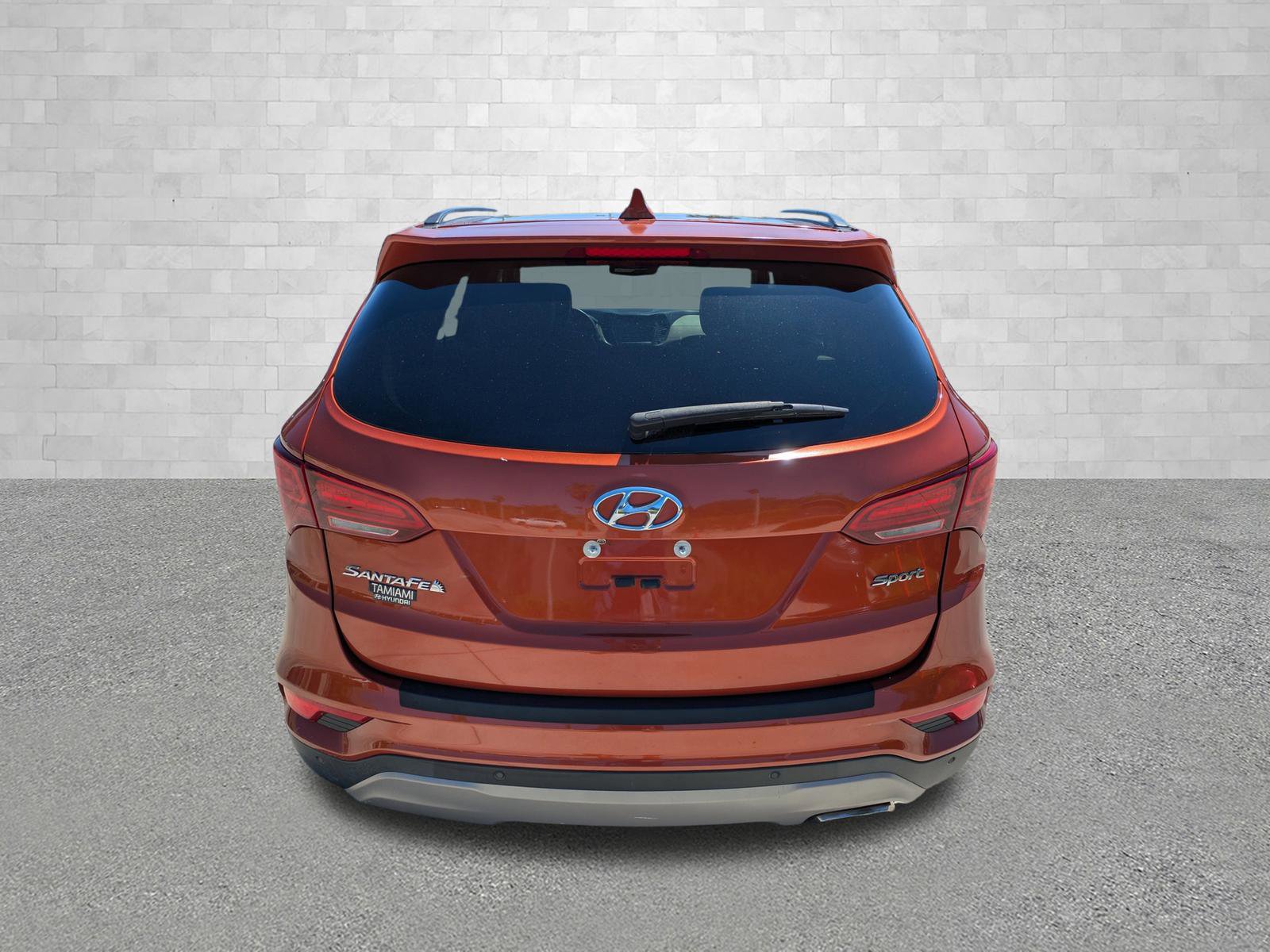 Used 2017 Hyundai Santa Fe Sport w/ 2.4L Tech Package 04 FWD image 3