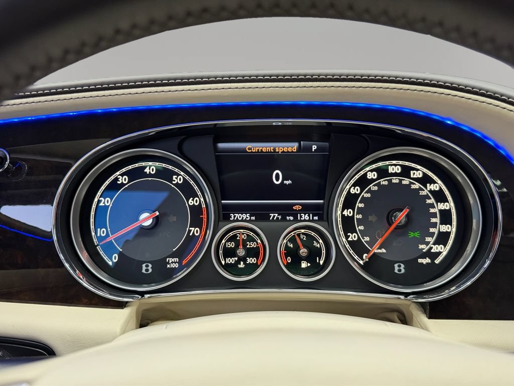 Used 2015 Bentley Flying Spur V8 AWD/4WD image 28