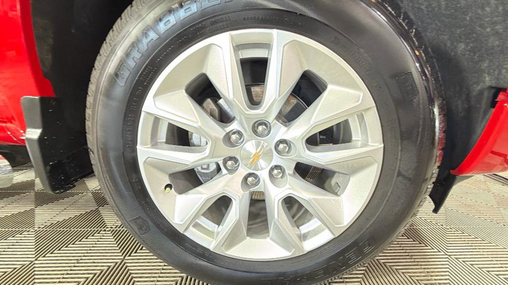 Used 2025 Chevrolet Silverado 1500 Custom RWD image 36