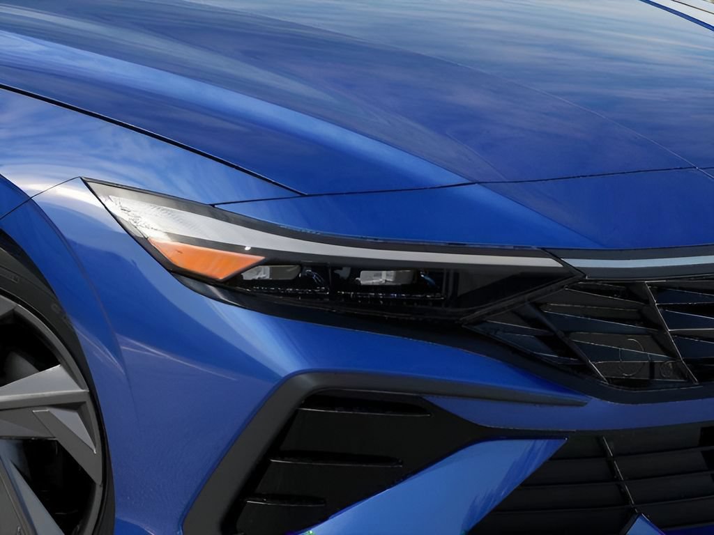 Used 2026 Hyundai Elantra Sport w/ Cargo Package FWD image 9