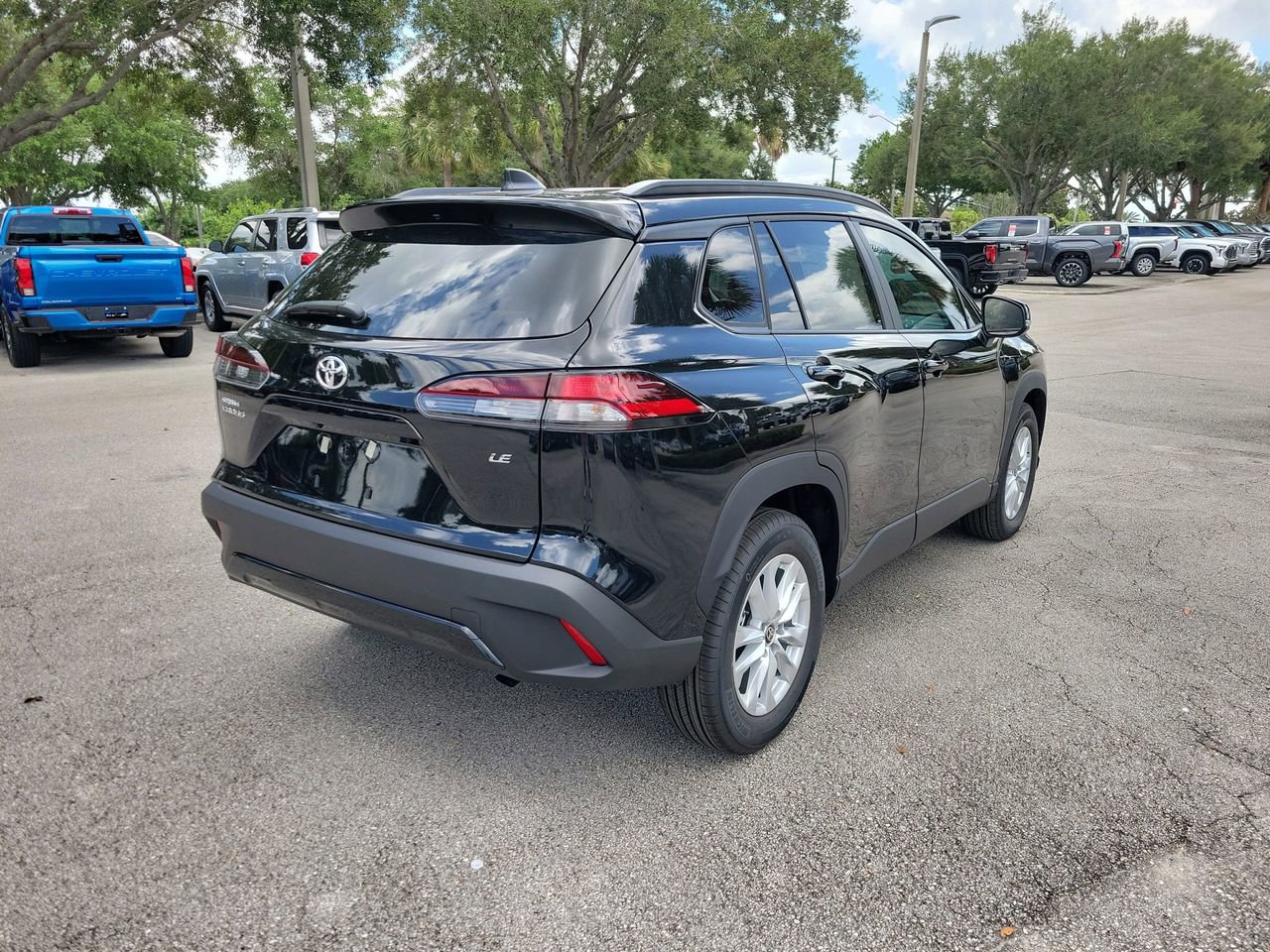Used 2026 Toyota Corolla Cross LE w/ Moonroof Package FWD image 3