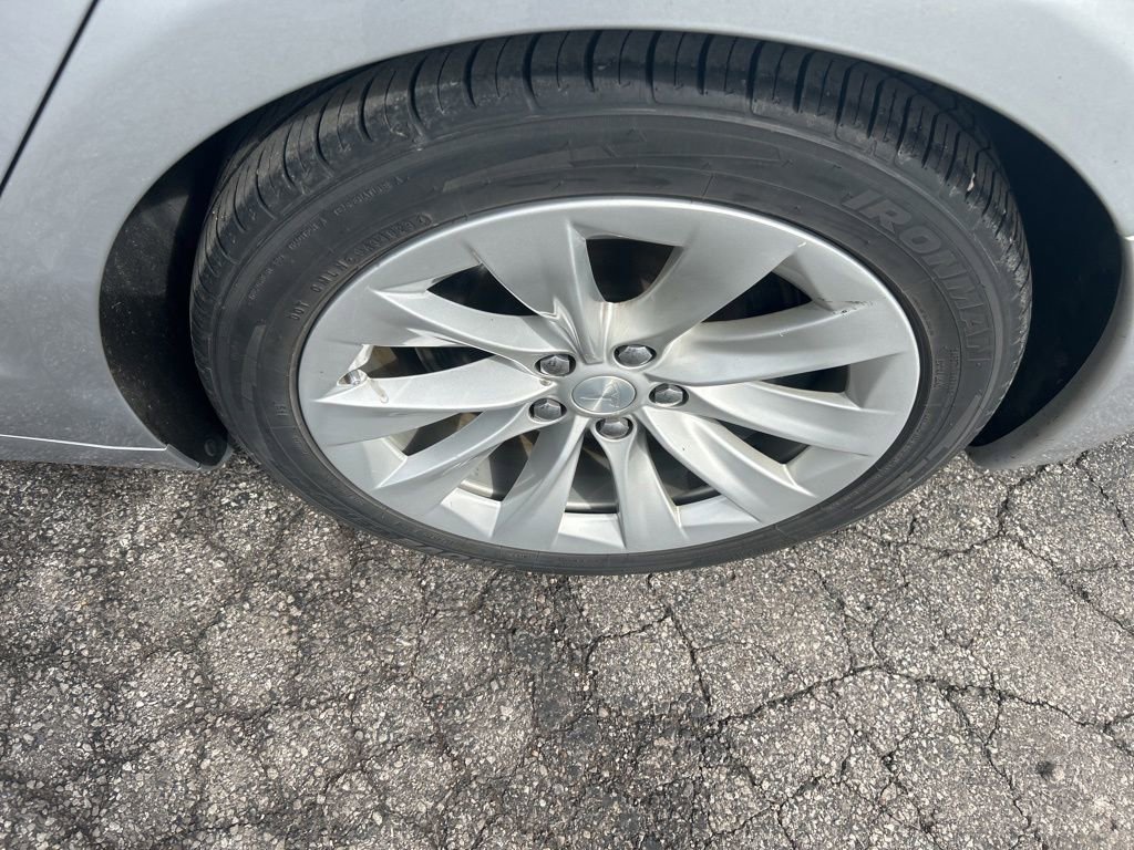 Used 2018 Tesla Model S 75D image 24