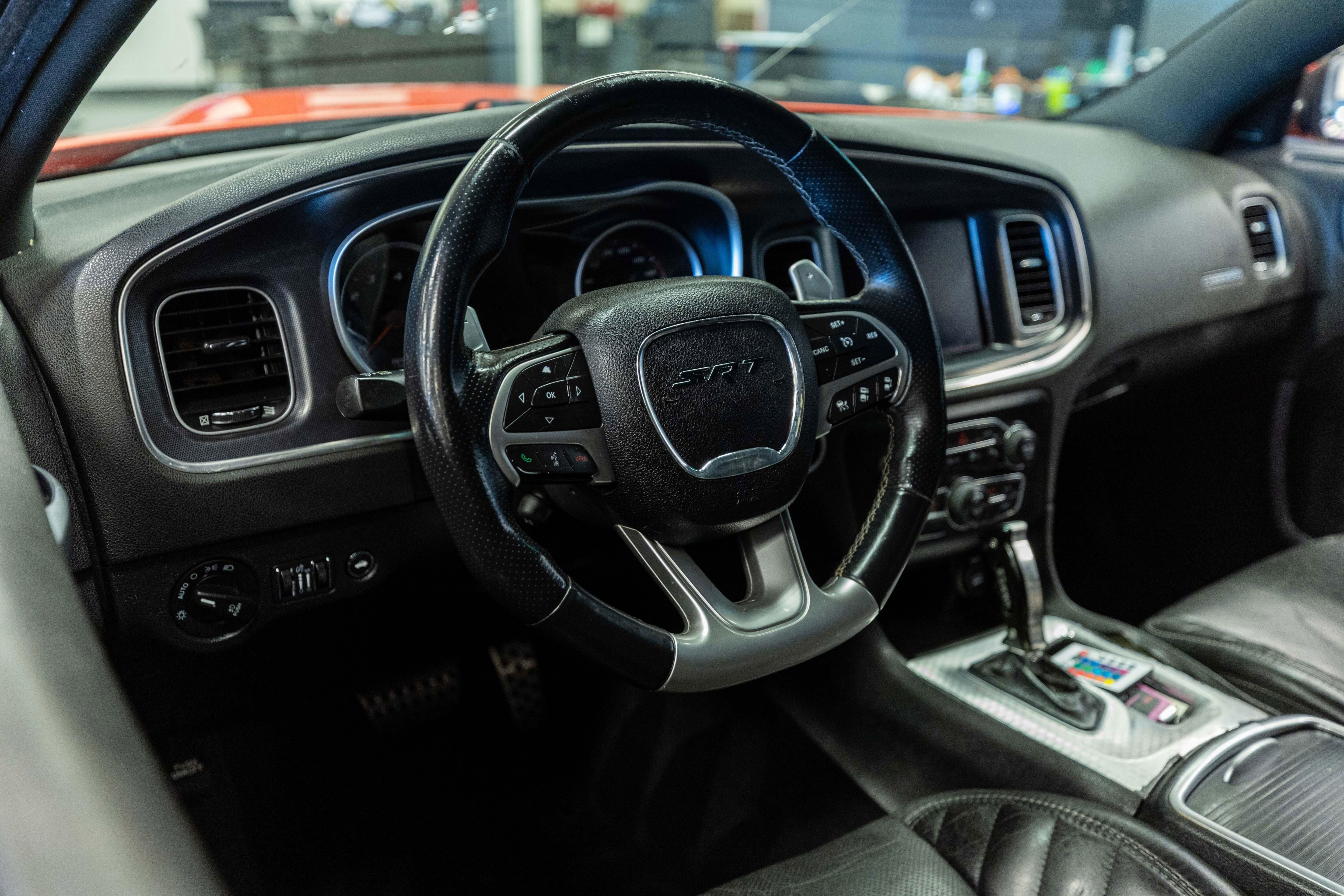Used 2016 Dodge Charger SRT w/ Harman/Kardon Audio Group RWD image 10