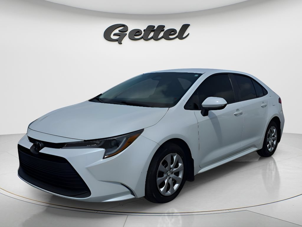 Used 2026 Toyota Corolla LE FWD video 1