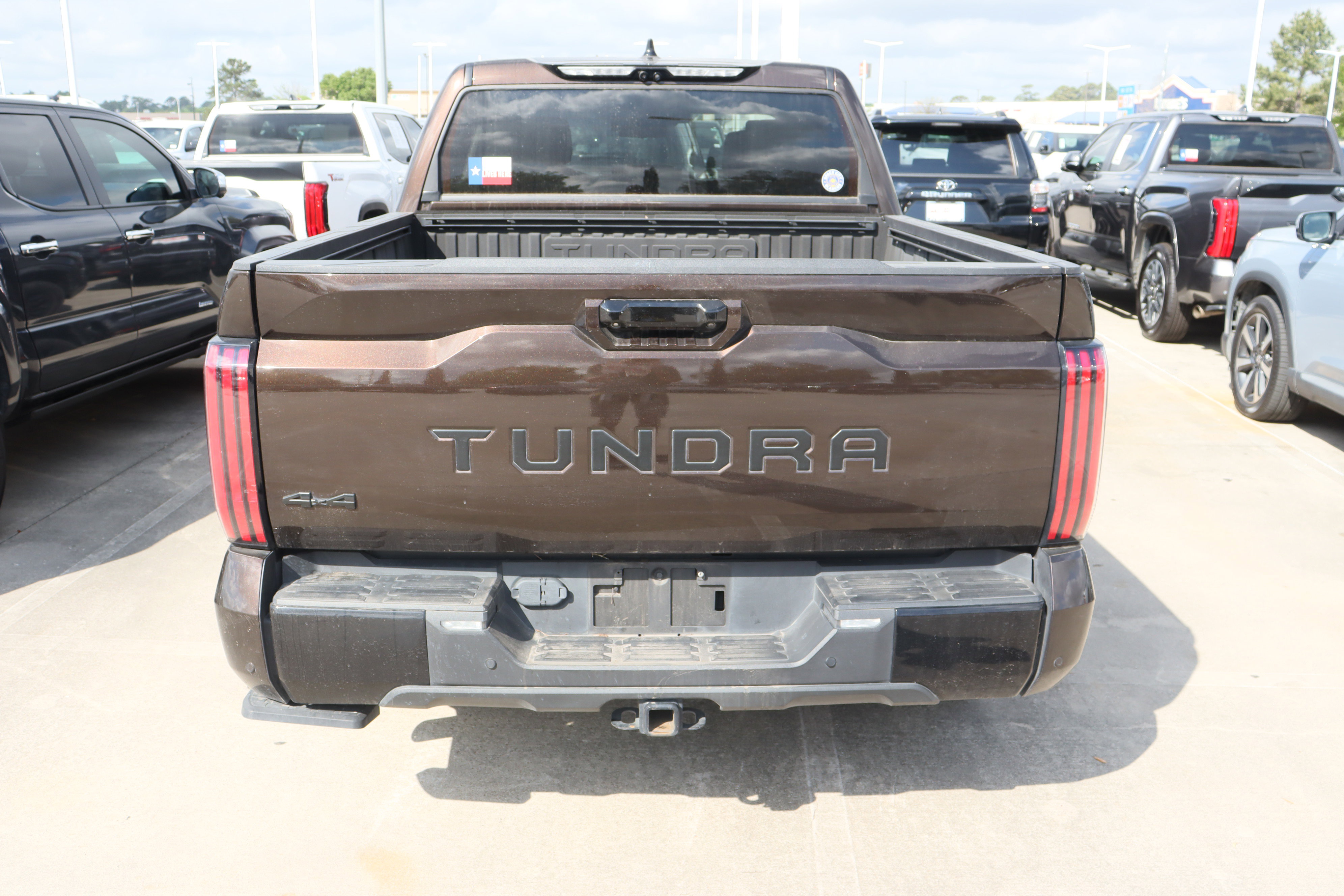Used 2023 Toyota Tundra Limited image 7