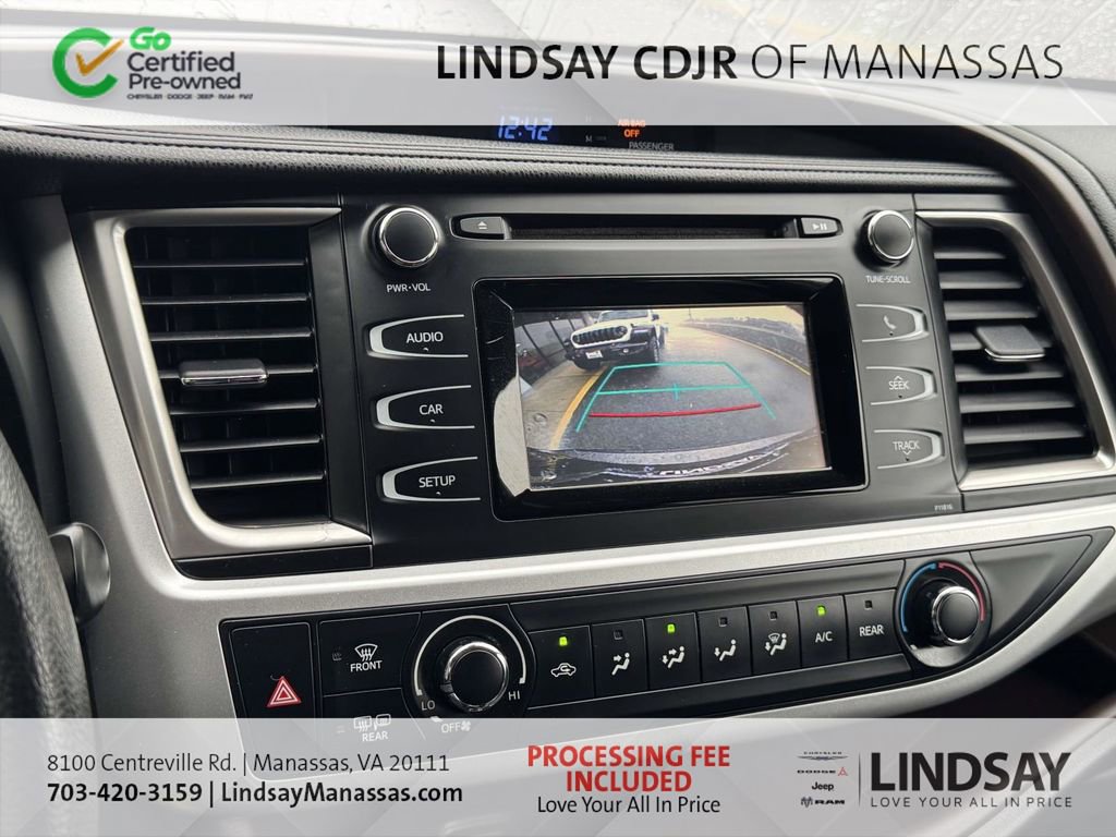 Used 2019 Toyota Highlander LE image 23