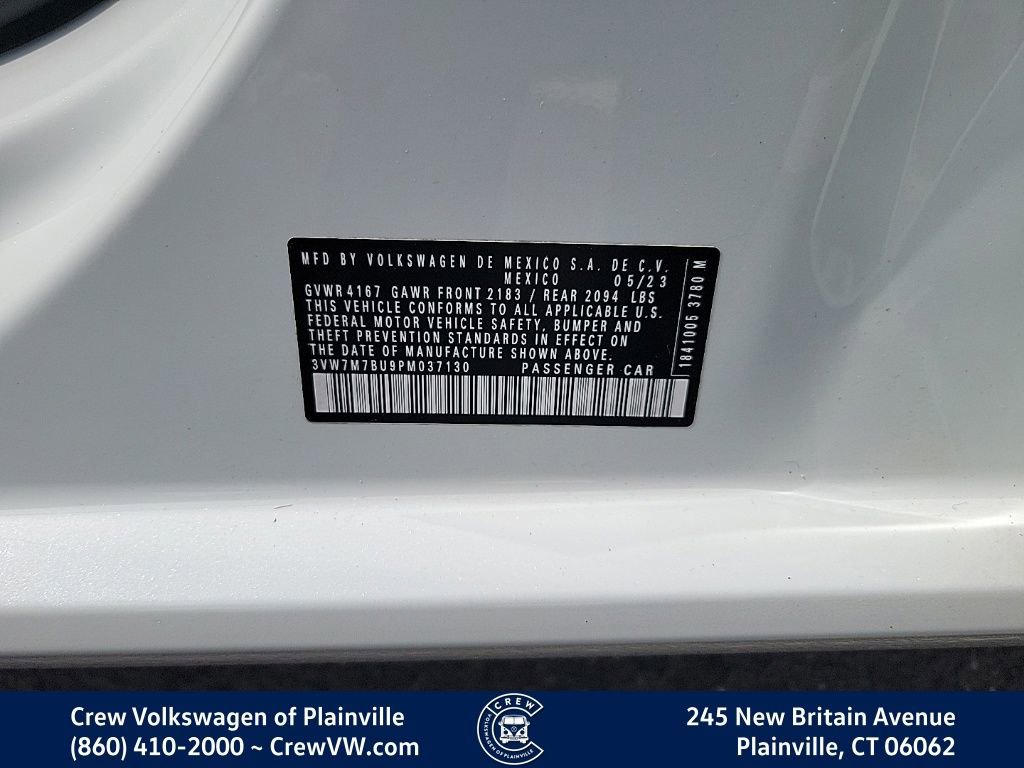 Certified 2023 Volkswagen Jetta SE w/ Panoramic Sunroof Package FWD image 37