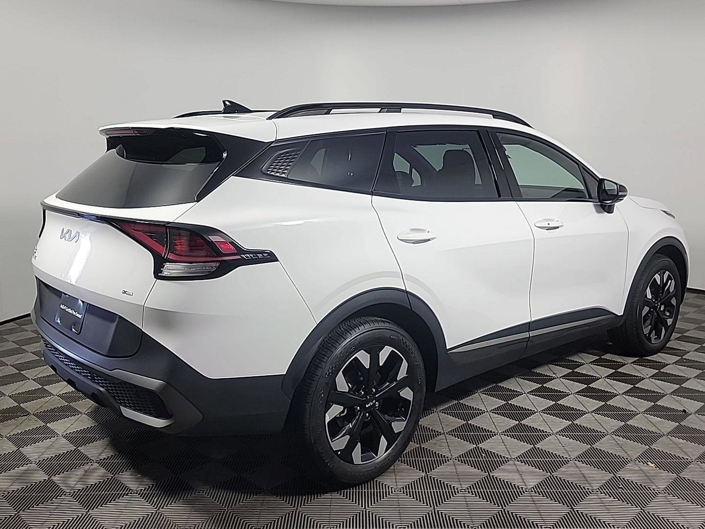 Used 2024 Kia Sportage X-Line w/ X-Line Premium Package AWD/4WD image 4