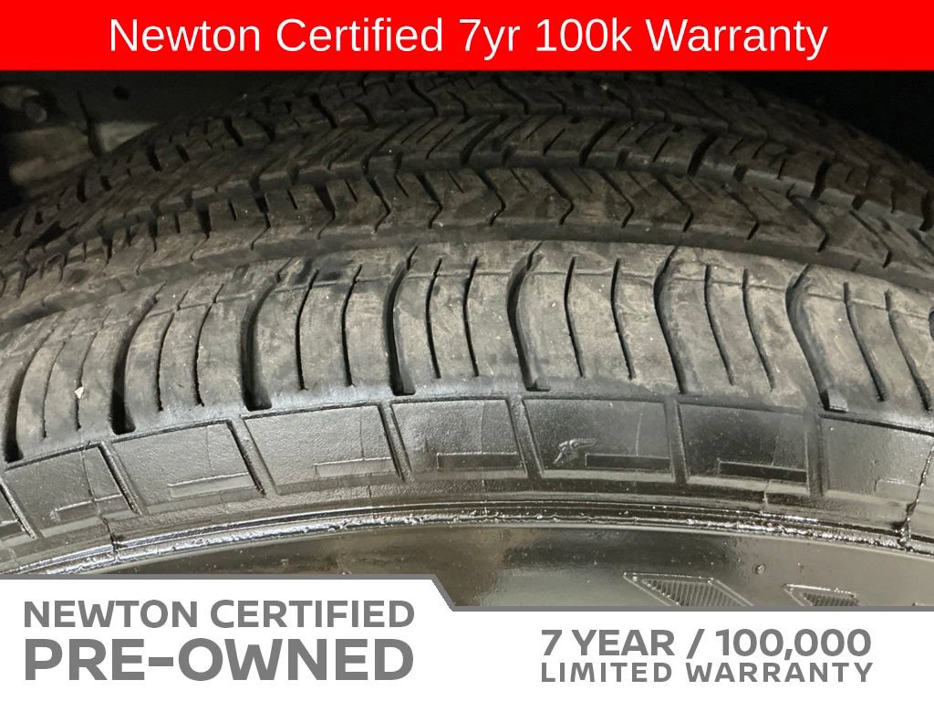 Used 2023 Nissan Pathfinder SL w/ Black Appearance Package FWD image 46